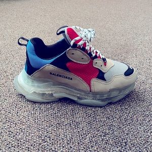 MEN'S TRIPLE S TRAINERS IN MIAMI